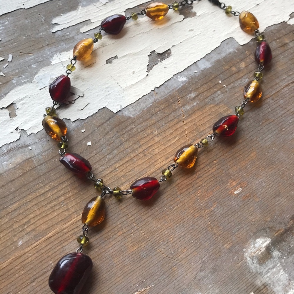 VTG. Heavy glass bead necklace